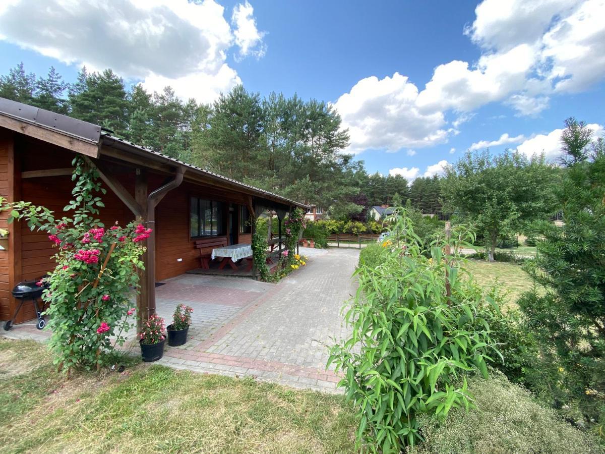 Letniskowy Nad Jeziorem Wiejskim Holiday home